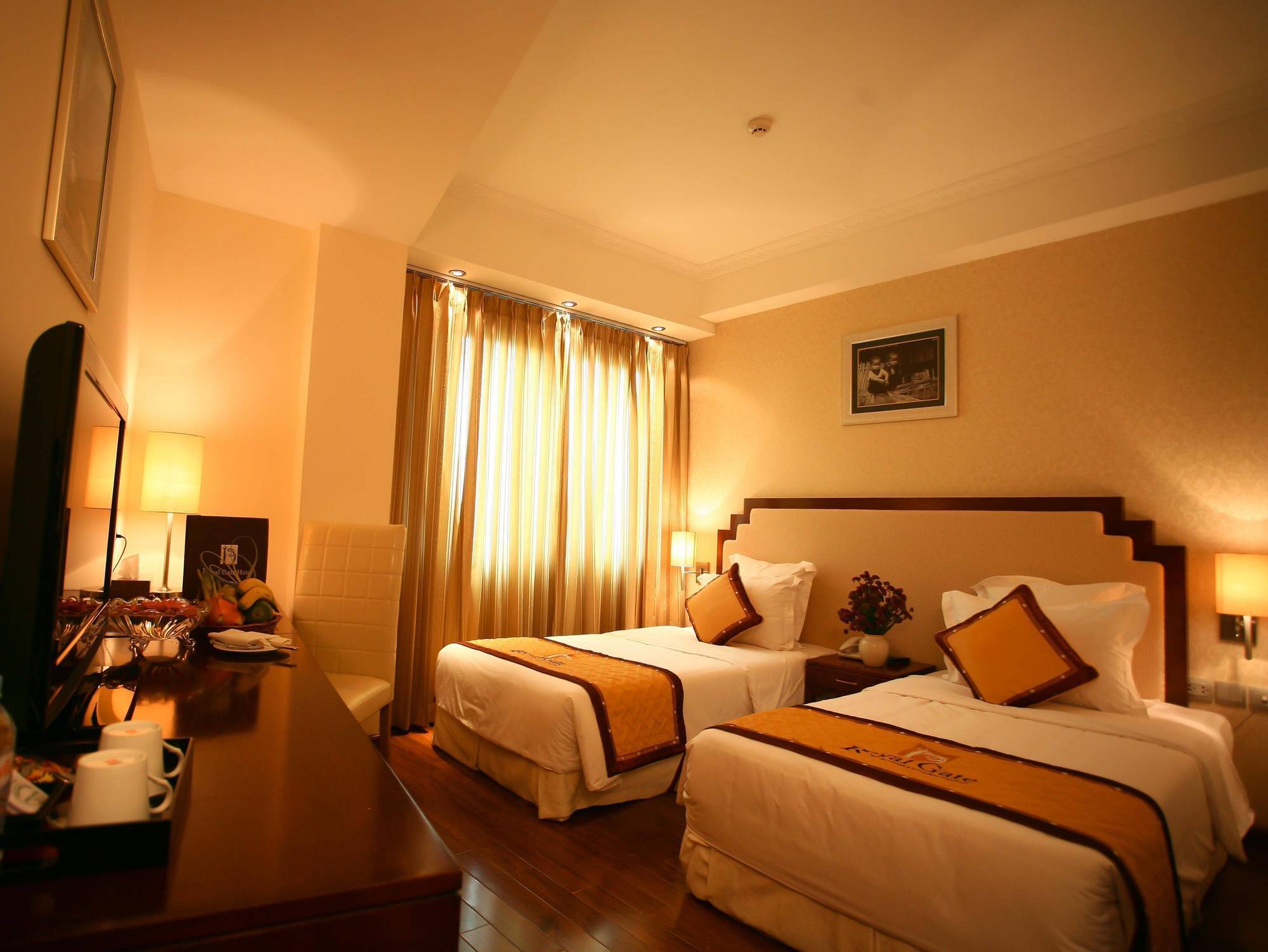 Royal Gate Hotel Hanoi Exterior foto