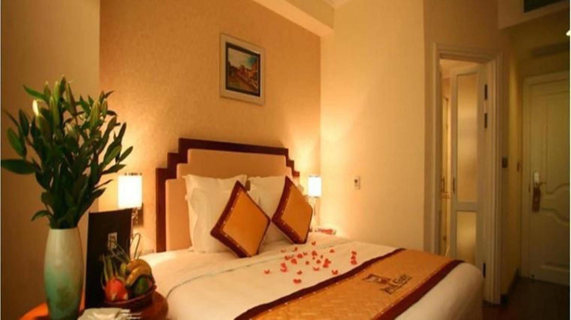Royal Gate Hotel Hanoi Zimmer foto