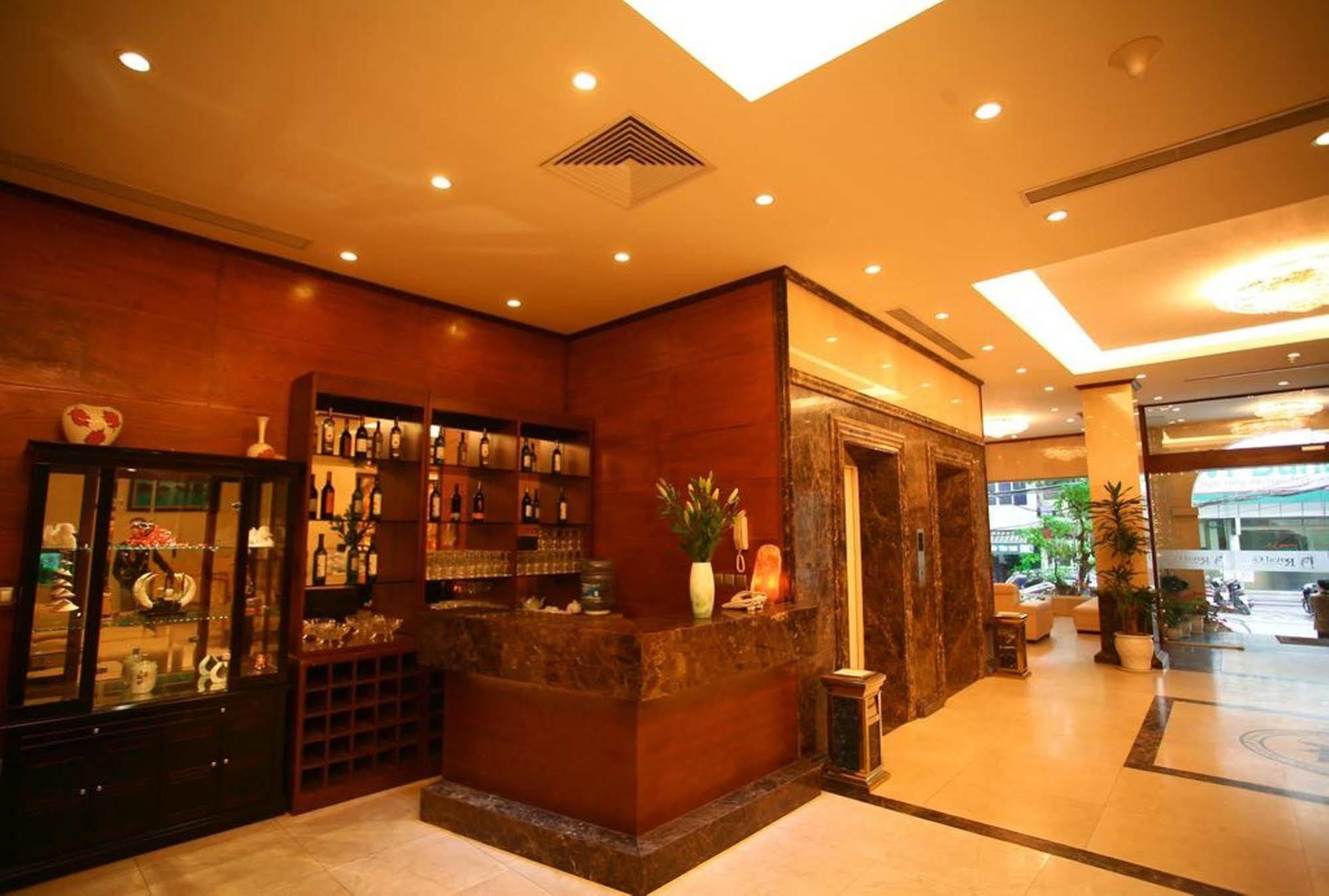 Royal Gate Hotel Hanoi Exterior foto